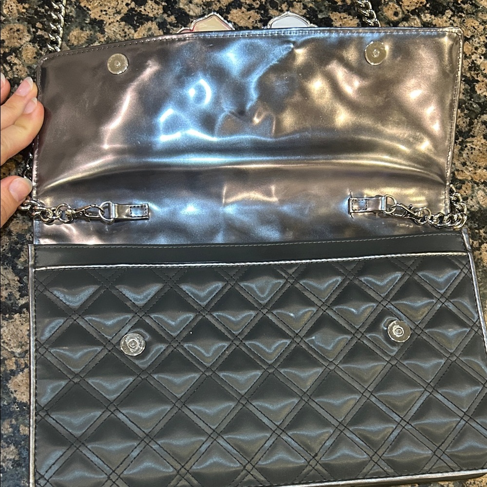Jacobs by Marc Jacobs Black Quilted Clutch with Floral Accents - Picture 4 of 7